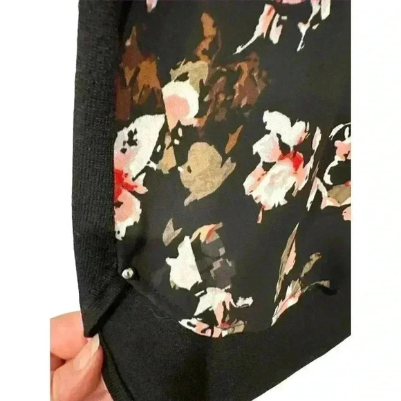 White House Black Market Women's Floral Woven Sweater Hi Low Tank Size M, EUC - Picture 4 of 7